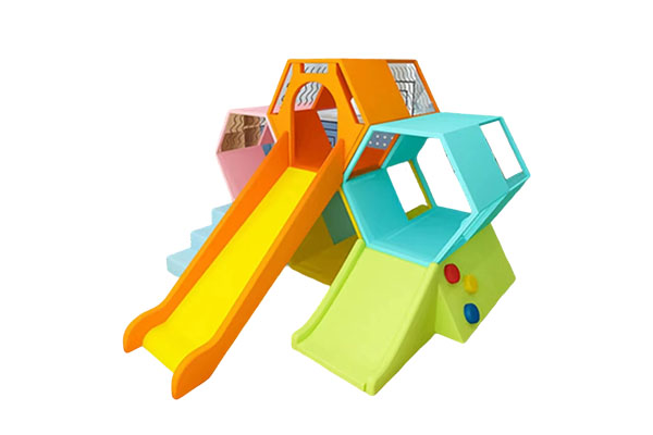 What kind of experience can the design of Honeycomb Slide 4 Holes bring to children?